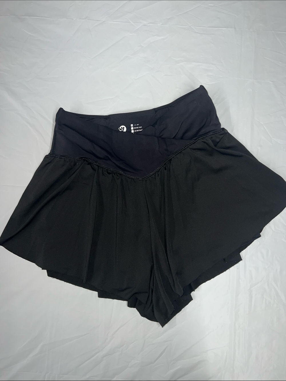 IUGA Women's Black 2-in-1 Crossover High Waisted Flowy Running Shorts Size S
